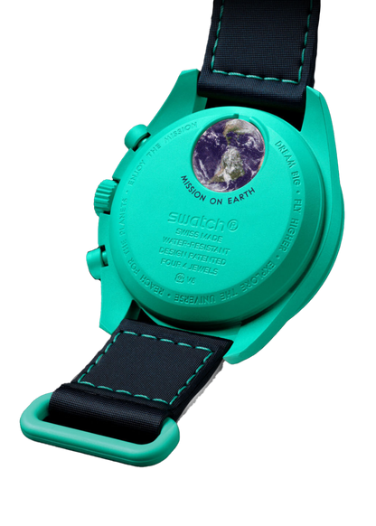MoonSwatch MISSION ON EARTH POLAR LIGHTS